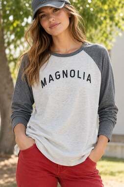 MAGNOLIA SILOS in WACO NWT Crewneck Shirt – Medium